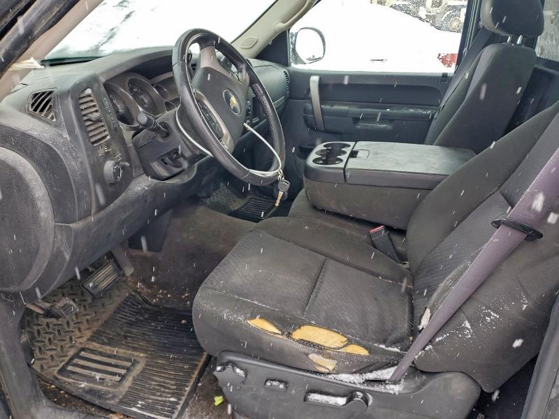 Photo 7 from auction – 2011 CHEVROLET SILVERADO with VIN 1GCNKSE03BZ284498