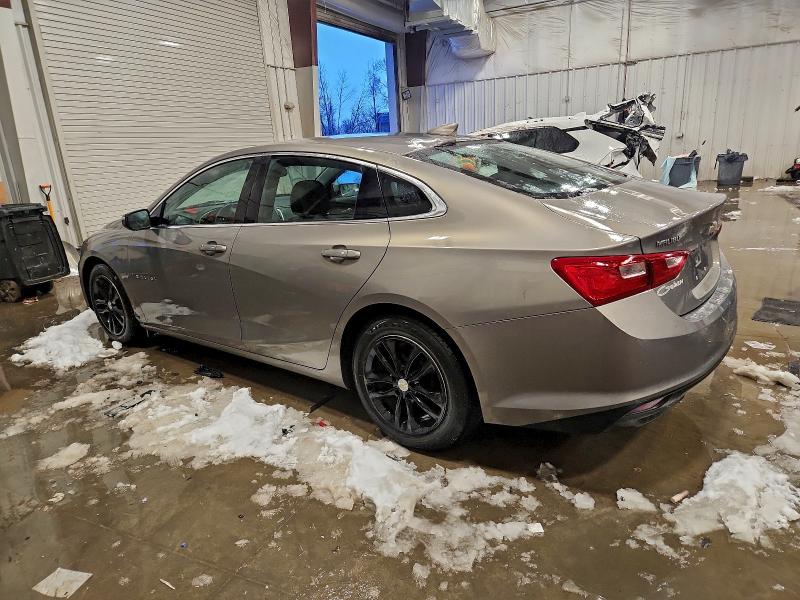 Photo 2 from auction – 2017 CHEVROLET MALIBU LT with VIN 1G1ZE5ST6HF212528