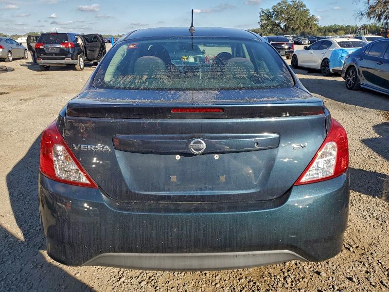 Photo 6 from auction – 2017 NISSAN VERSA S with VIN 3N1CN7AP1HL815070