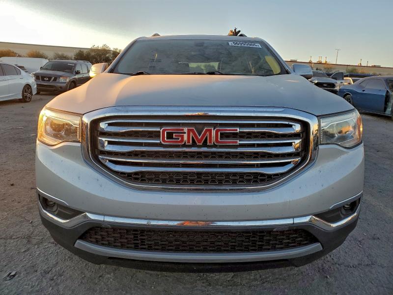 Photo 5 from auction – 2018 GMC ACADIA SLE with VIN 1GKKNLLS8JZ237846