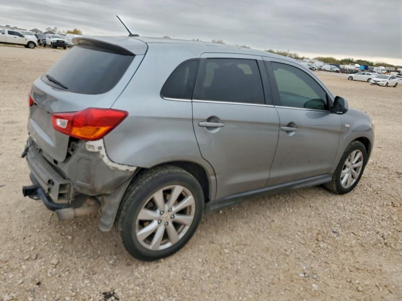 Photo 3 from auction – 2014 MITSUBISHI OUTLANDER with VIN 4A4AR4AU7EE031025