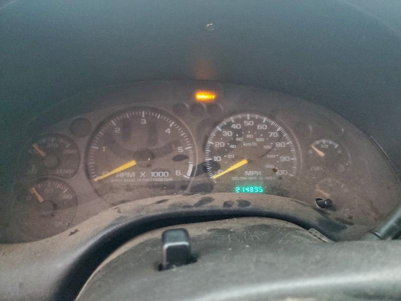 Photo 9 from auction – 2000 CHEVROLET BLAZER with VIN 1GNCT18W3YK201207