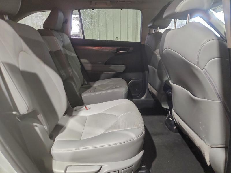 Photo 11 from auction – 2021 TOYOTA HIGHLANDER with VIN 5TDFZRBH5MS111783