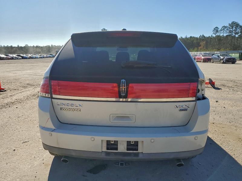 Photo 6 from auction – 2008 LINCOLN MKX with VIN 2LMDU88CX8BJ38416