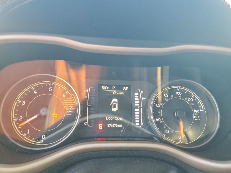 Photo 9 from auction – 2018 JEEP CHEROKEE with VIN 1C4PJMCB0JD586290