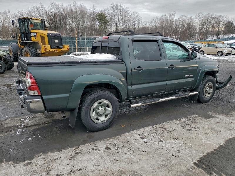 Photo 3 from auction – 2011 TOYOTA TACOMA DOU with VIN 3TMLU4EN5BM058182