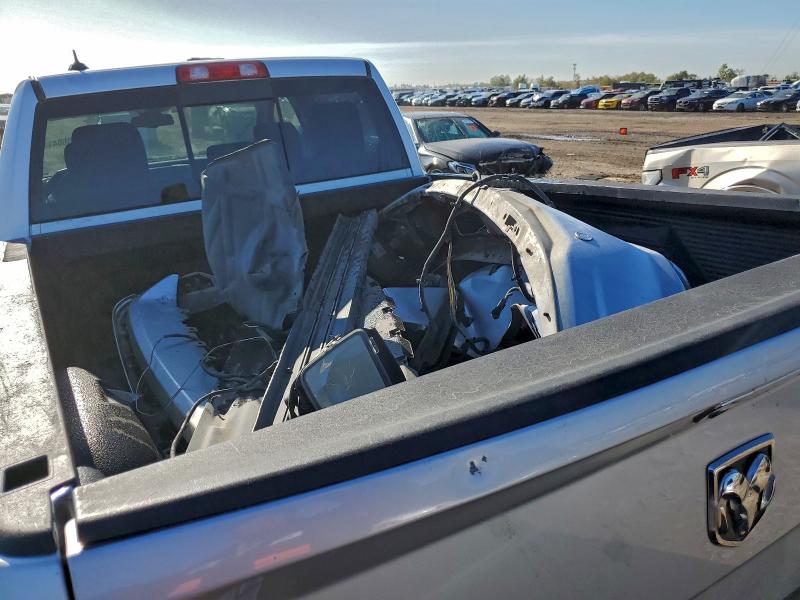 Photo 12 from auction – 2016 RAM 1500 with VIN 1C6RR6TT9GS182373