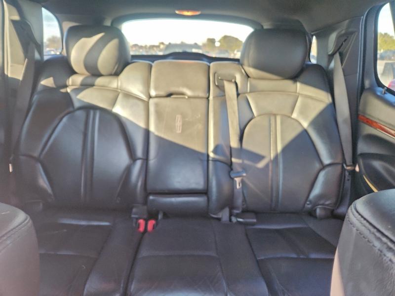 Photo 10 from auction – 2015 LINCOLN MKT with VIN 2LMHJ5NK0FBL02936