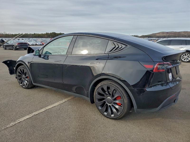 Фото 2 с аукциона – 2023 TESLA MODEL Y с VIN 7SAYGDEF0PF695324