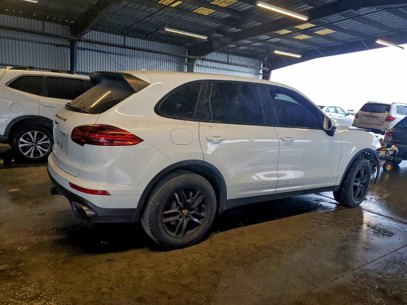 Photo 3 from auction – 2016 PORSCHE CAYENNE with VIN WP1AA2A27GLA04616