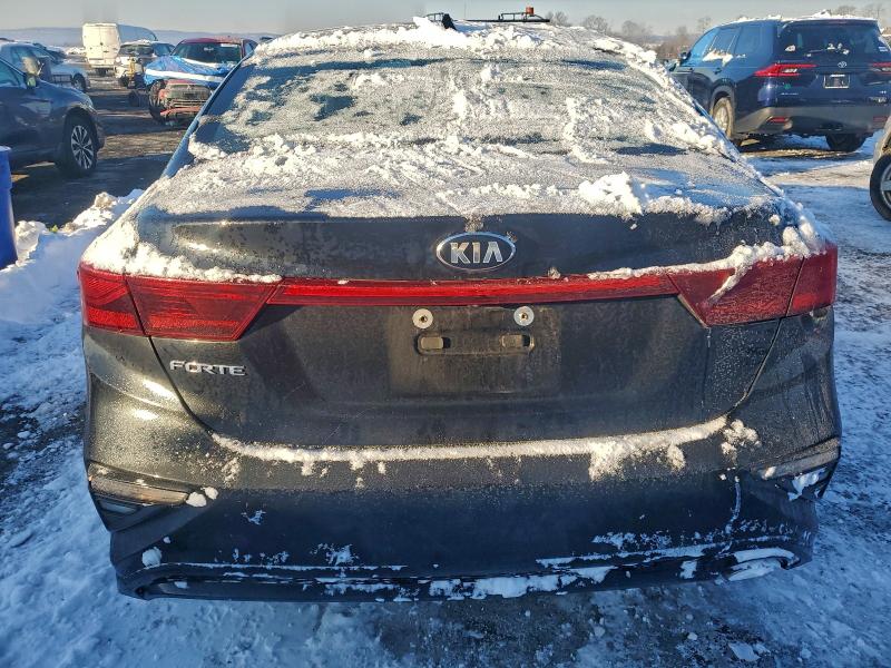 Photo 6 from auction – 2019 KIA FORTE FE with VIN 3KPF24AD5KE061853