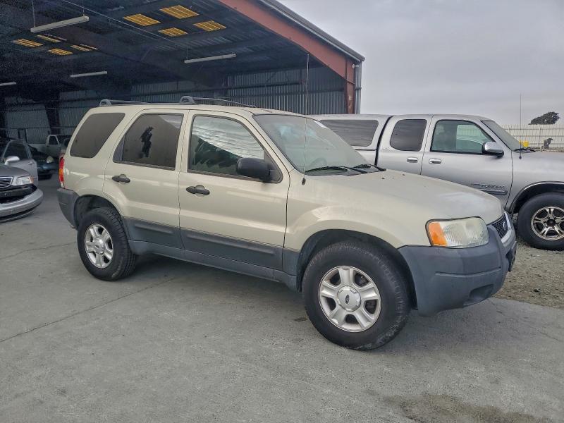 Photo 4 from auction – 2004 FORD ESCAPE XLT with VIN 1FMYU93164KA30867