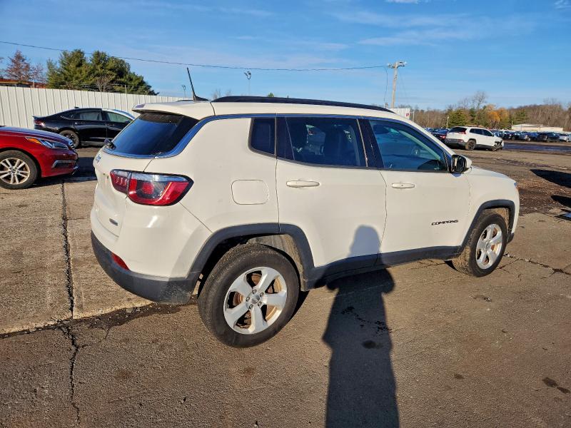 Photo 3 from auction – 2018 JEEP COMPASS LA with VIN 3C4NJDBBXJT401892