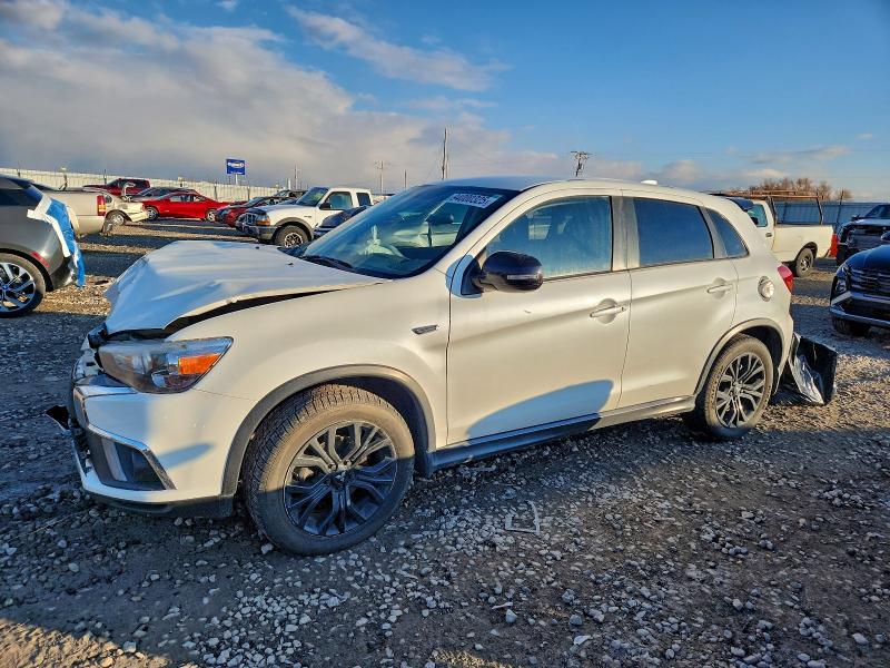 MITSUBISHI OUTLANDER 2018 with VIN JA4AR3AU9JZ023331 - Photo from auction