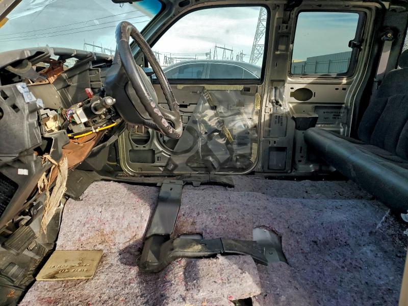 Photo 7 from auction – 2002 CHEVROLET SILVERADO with VIN 2GCEC19V721407967