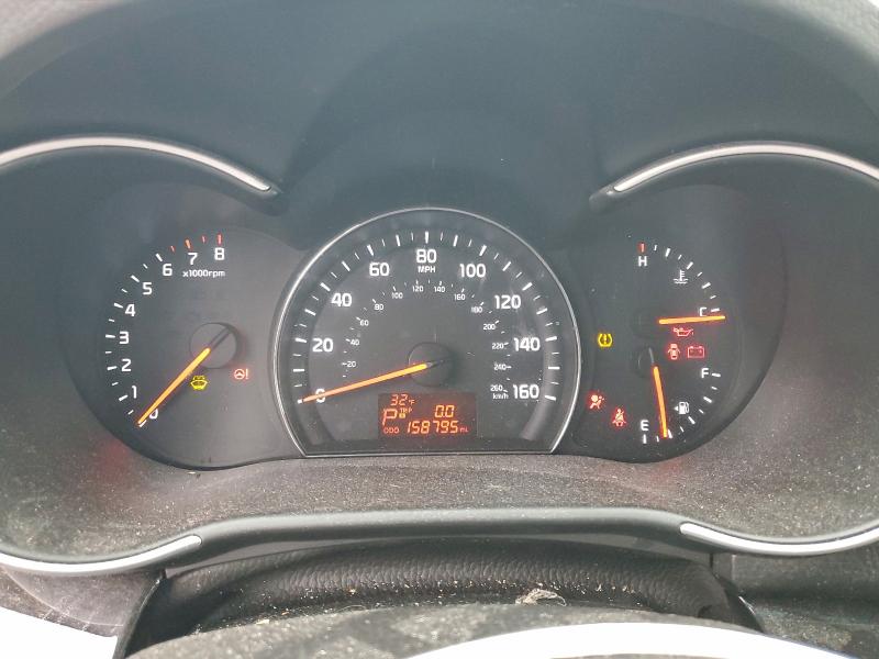 Photo 9 from auction – 2015 KIA SORENTO LX with VIN 5XYKTCA64FG571255