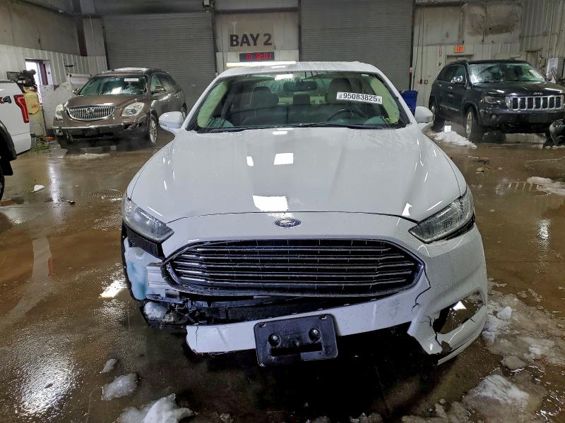 Photo 5 from auction – 2014 FORD FUSION SE with VIN 3FA6P0HD1ER267349