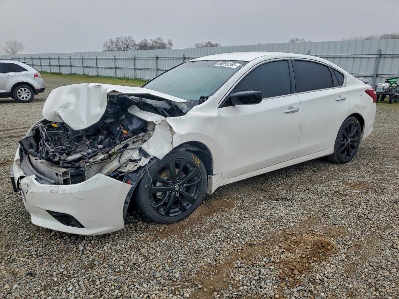 NISSAN ALTIMA 2.5 2018 with VIN 1N4AL3AP2JC299814 - Photo from auction
