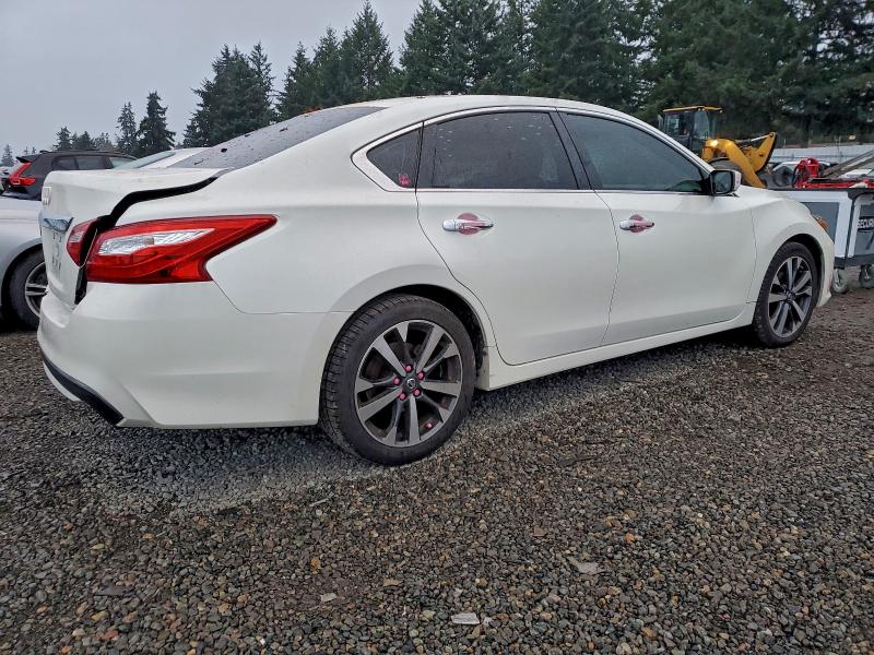 Photo 3 from auction – 2016 NISSAN ALTIMA 2.5 with VIN 1N4AL3AP1GC235000