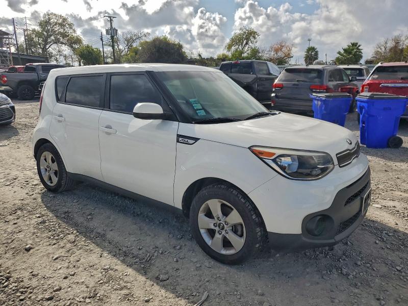 Photo 4 from auction – 2017 KIA SOUL with VIN KNDJN2A20H7473997