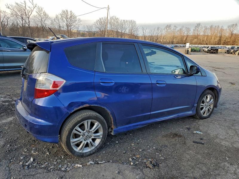 Photo 3 from auction – 2010 HONDA FIT with VIN JHMGE8H43AS008782