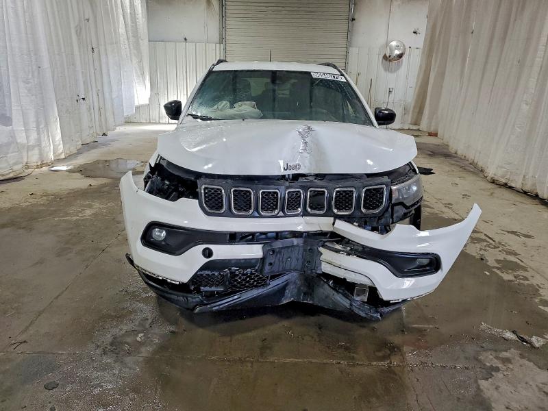 Photo 5 from auction – 2024 JEEP COMPASS LA with VIN 3C4NJDBN3RT606833