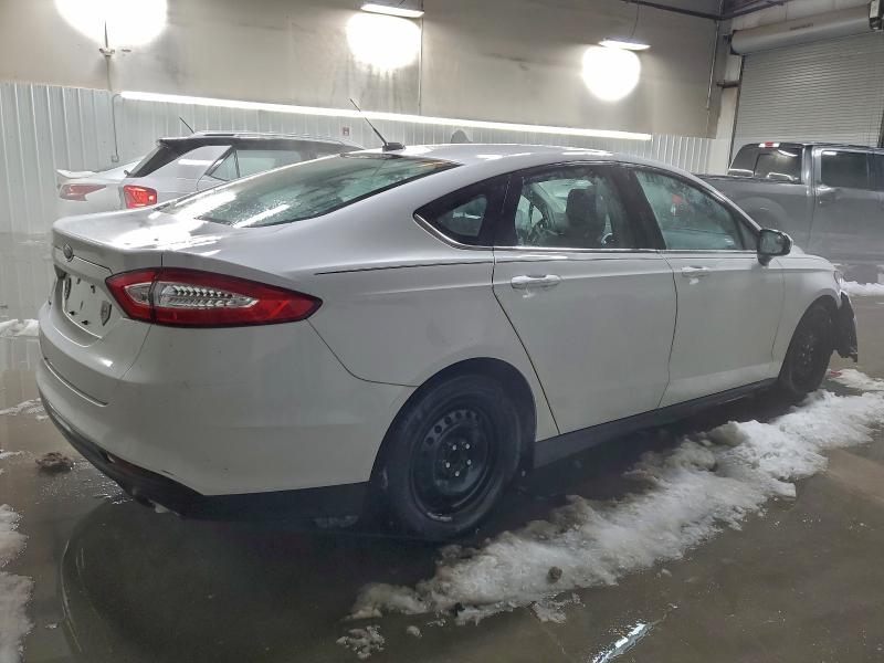Photo 3 from auction – 2014 FORD FUSION S with VIN 3FA6P0G75ER119457