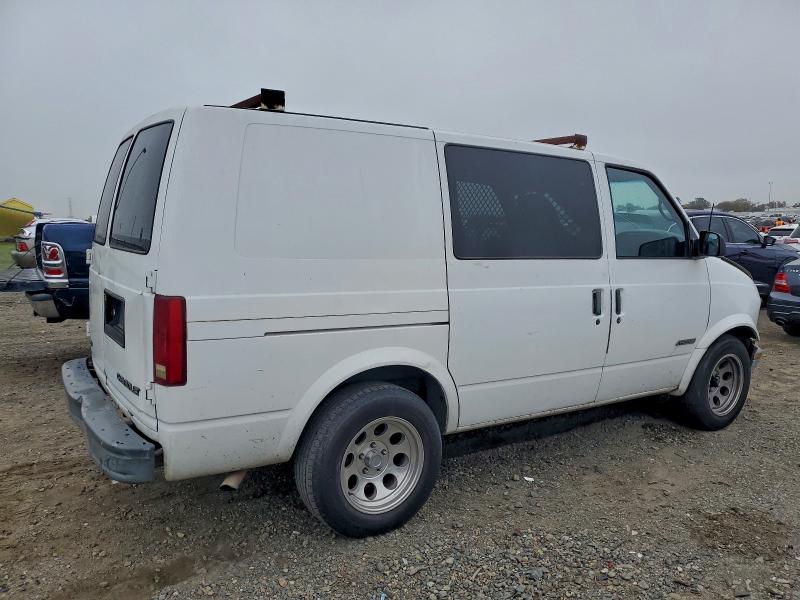 Photo 3 from auction – 1999 CHEVROLET ASTRO with VIN 1GCDM19W4XB198180