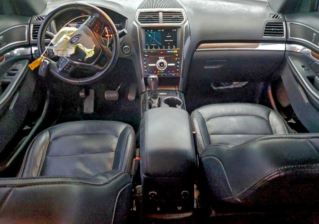 Photo 8 from auction – 2019 FORD EXPLORER L with VIN 1FM5K8F8XKGB10362