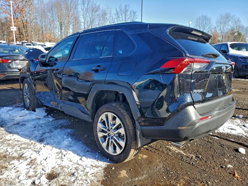 Photo 2 from auction – 2025 TOYOTA RAV4 with VIN 2T3A1RFV1SW566711