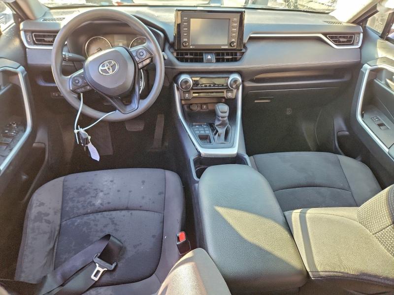 Photo 8 from auction – 2020 TOYOTA RAV4 LE with VIN JTMF1RFV6LD064166