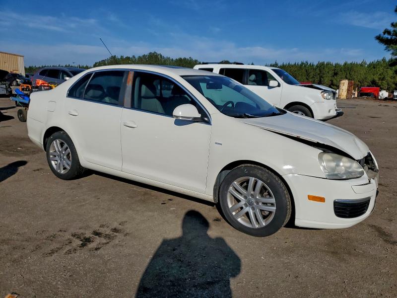 Photo 4 from auction – 2007 VOLKSWAGEN JETTA WOLF with VIN 3VWEF71K67M171319