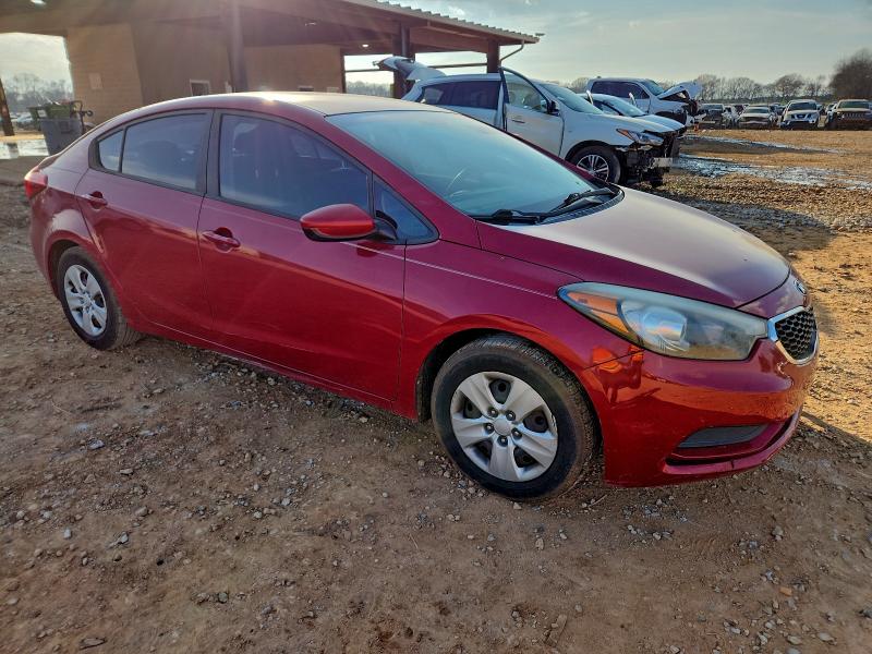 Photo 4 from auction – 2016 KIA FORTE LX with VIN KNAFK4A65G5601509
