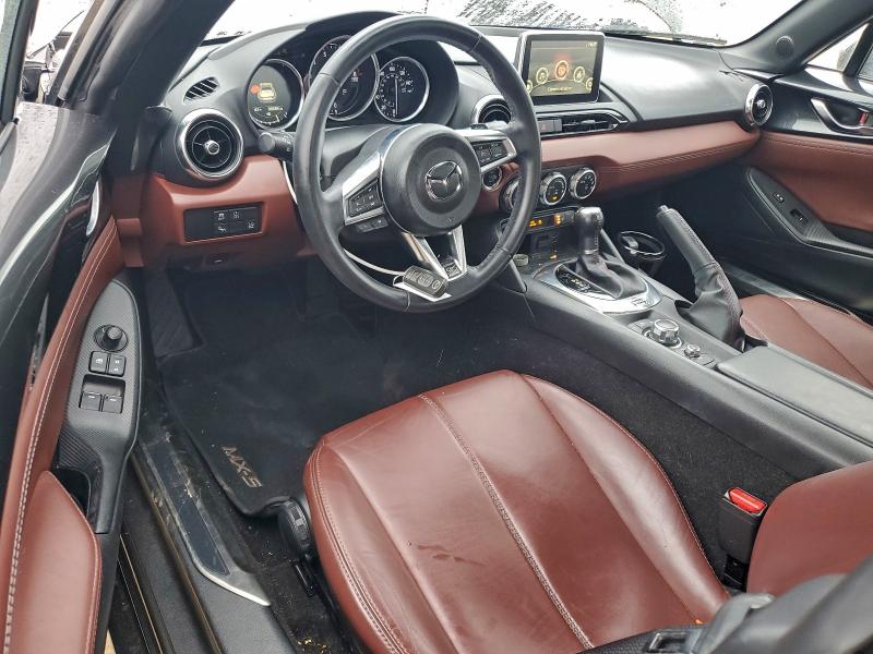 Photo 8 from auction – 2017 MAZDA MX-5 MIATA with VIN JM1NDAM74H0102632