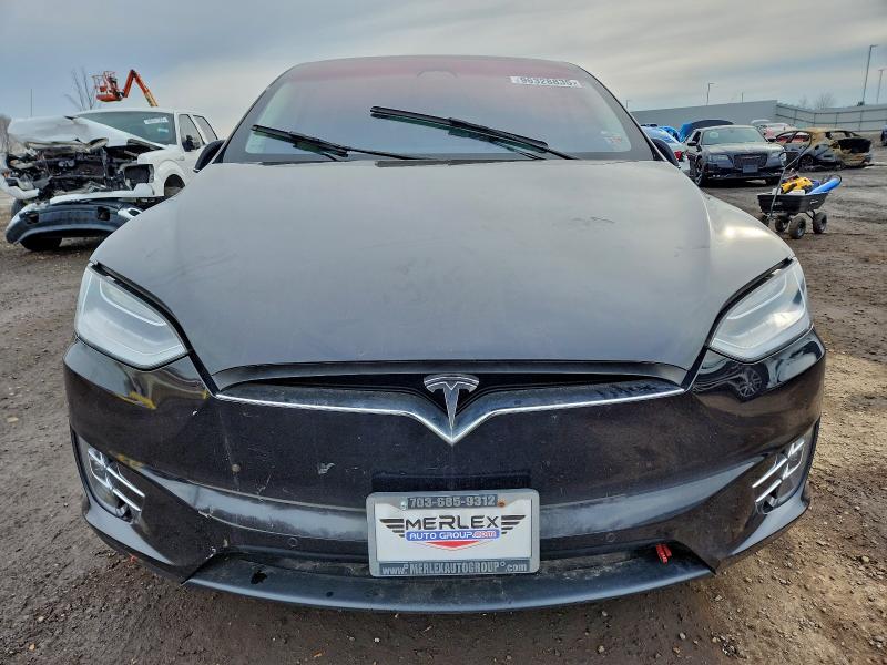 Photo 5 from auction – 2017 TESLA MODEL X with VIN 5YJXCBE20HF054150