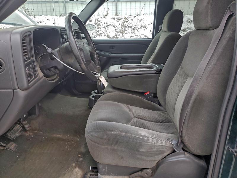 Photo 7 from auction – 2004 CHEVROLET SILVERADO with VIN 2GCEC19V041139993