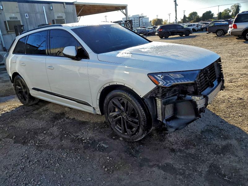 Photo 4 from auction – 2023 AUDI Q7 PRESTIG with VIN WA1VXBF71PD020594