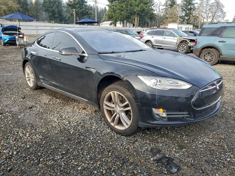 Photo 4 from auction – 2014 TESLA MODEL S with VIN 5YJSA1H13EFP47514