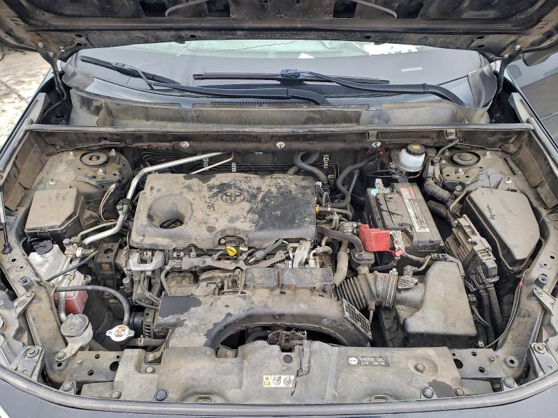 Photo 12 from auction – 2019 TOYOTA RAV4 XLE with VIN JTMP1RFV8KJ018732