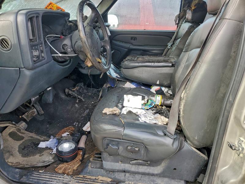 Photo 7 from auction – 2002 CHEVROLET SILVERADO with VIN 1GCGC13U12F225960