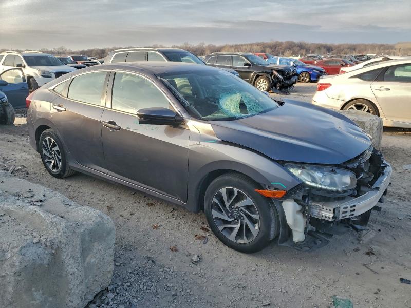Фото 4 с аукциона – 2016 HONDA CIVIC с VIN 19XFC2F75GE054459