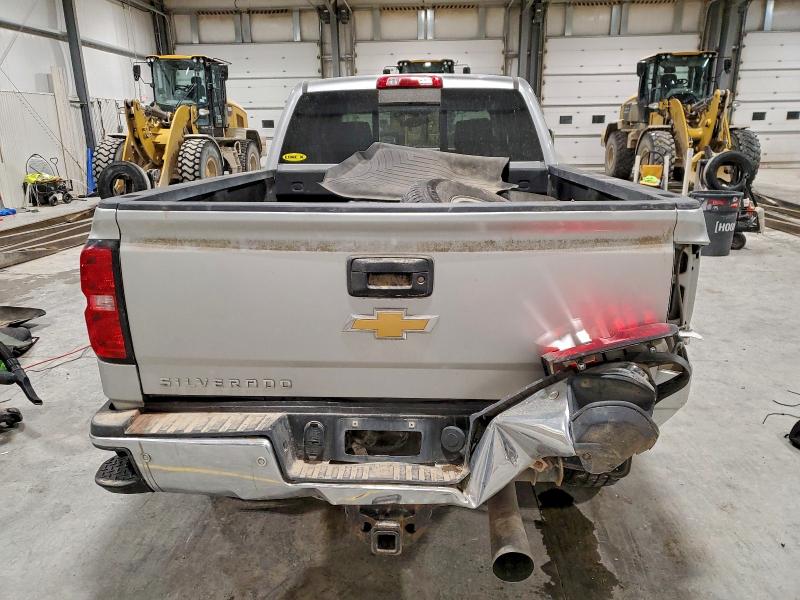 Photo 6 from auction – 2018 CHEVROLET SILVERADO with VIN 1GC4K0CY4JF176853