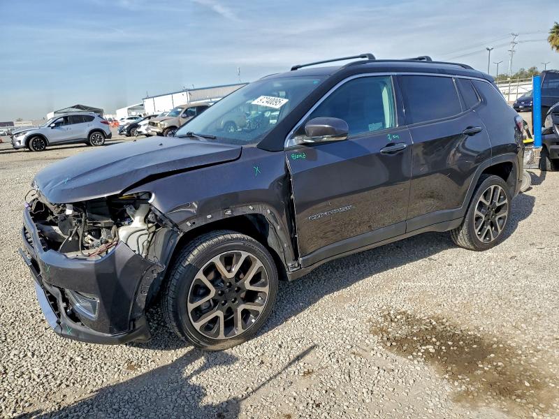 JEEP COMPASS 2018 with VIN 3C4NJDCB5JT207009 - Photo from auction