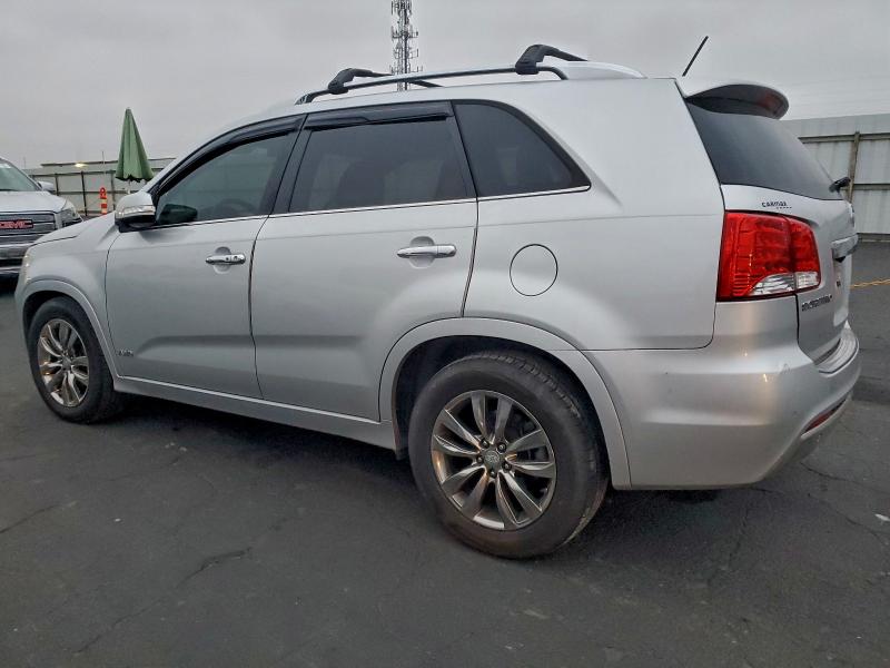 Photo 2 from auction – 2012 KIA SORENTO SX with VIN 5XYKWDA2XCG262931