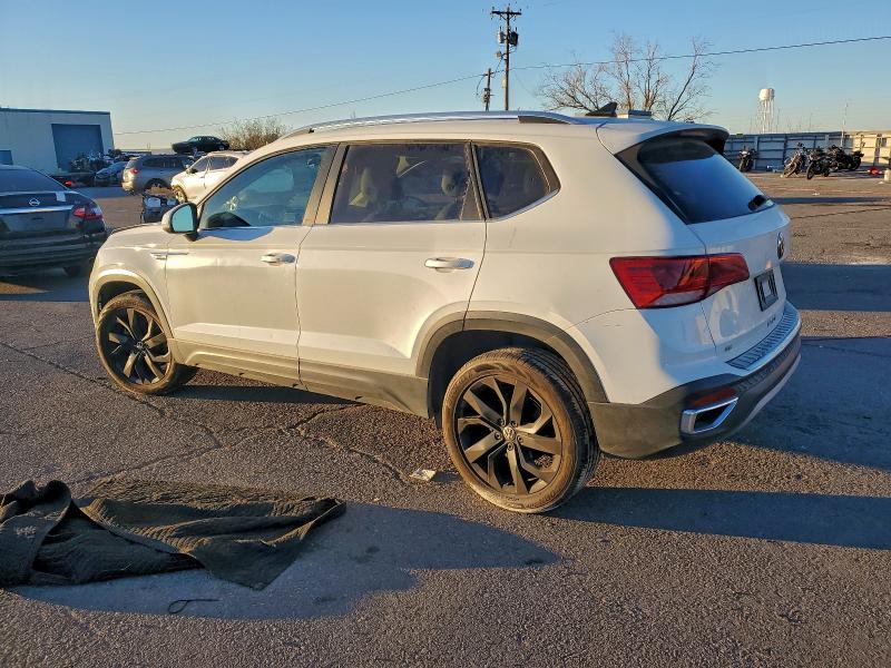 Photo 2 from auction – 2022 VOLKSWAGEN TAOS with VIN 3VVLX7B28NM005341