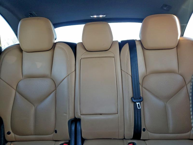 Photo 10 from auction – 2015 PORSCHE CAYENNE S with VIN WP1AB2A26FLA57819