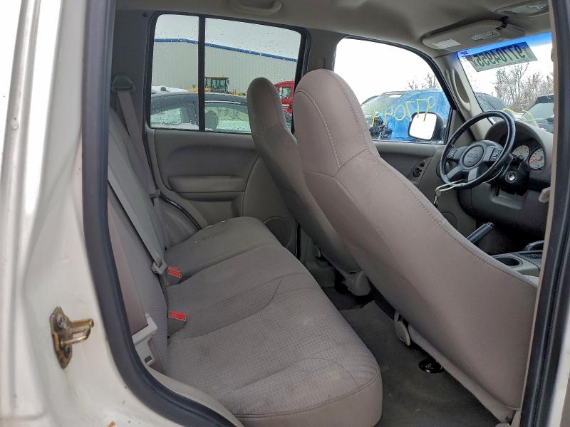 Photo 11 from auction – 2002 JEEP LIBERTY SP with VIN 1J4GL48K22W116149