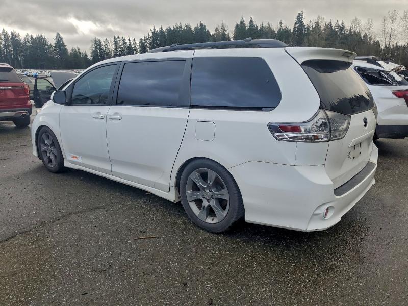 Zdjęcie 2 z aukcji – 2014 TOYOTA SIENNA SPO z VIN 5TDXK3DCXES498808