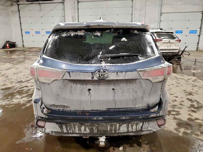 Photo 6 from auction – 2015 TOYOTA HIGHLANDER with VIN 5TDDKRFH9FS194336