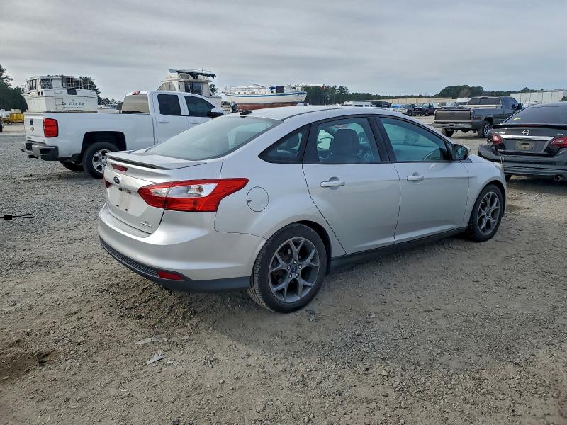 Photo 3 from auction – 2014 FORD FOCUS SE with VIN 1FADP3F26EL324511